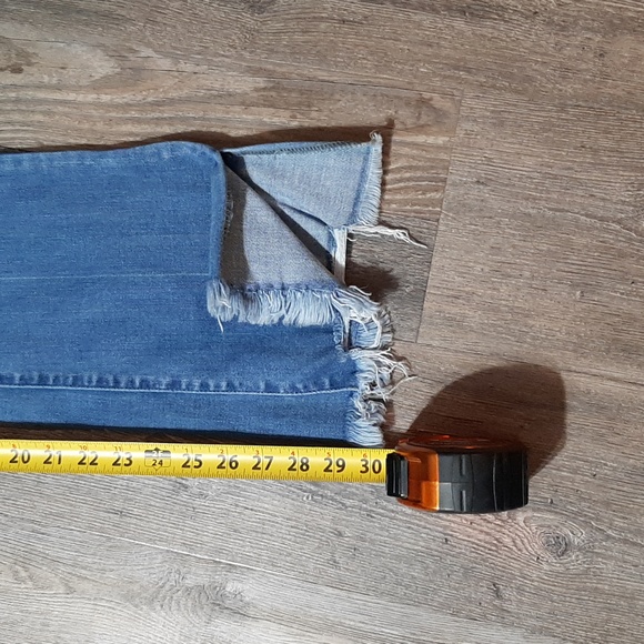 Kancan lightwash split frayed hem size 29 womens jeans - Picture 6 of 9